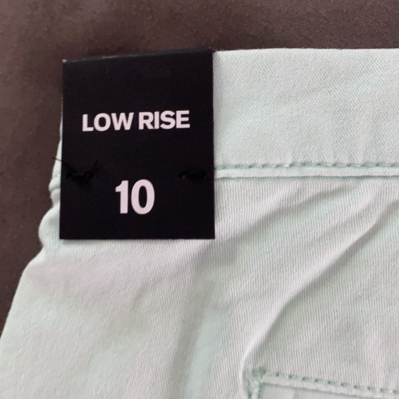 Pale turquoise. Brand new. Non smoking no pet home - Picture 3 of 4